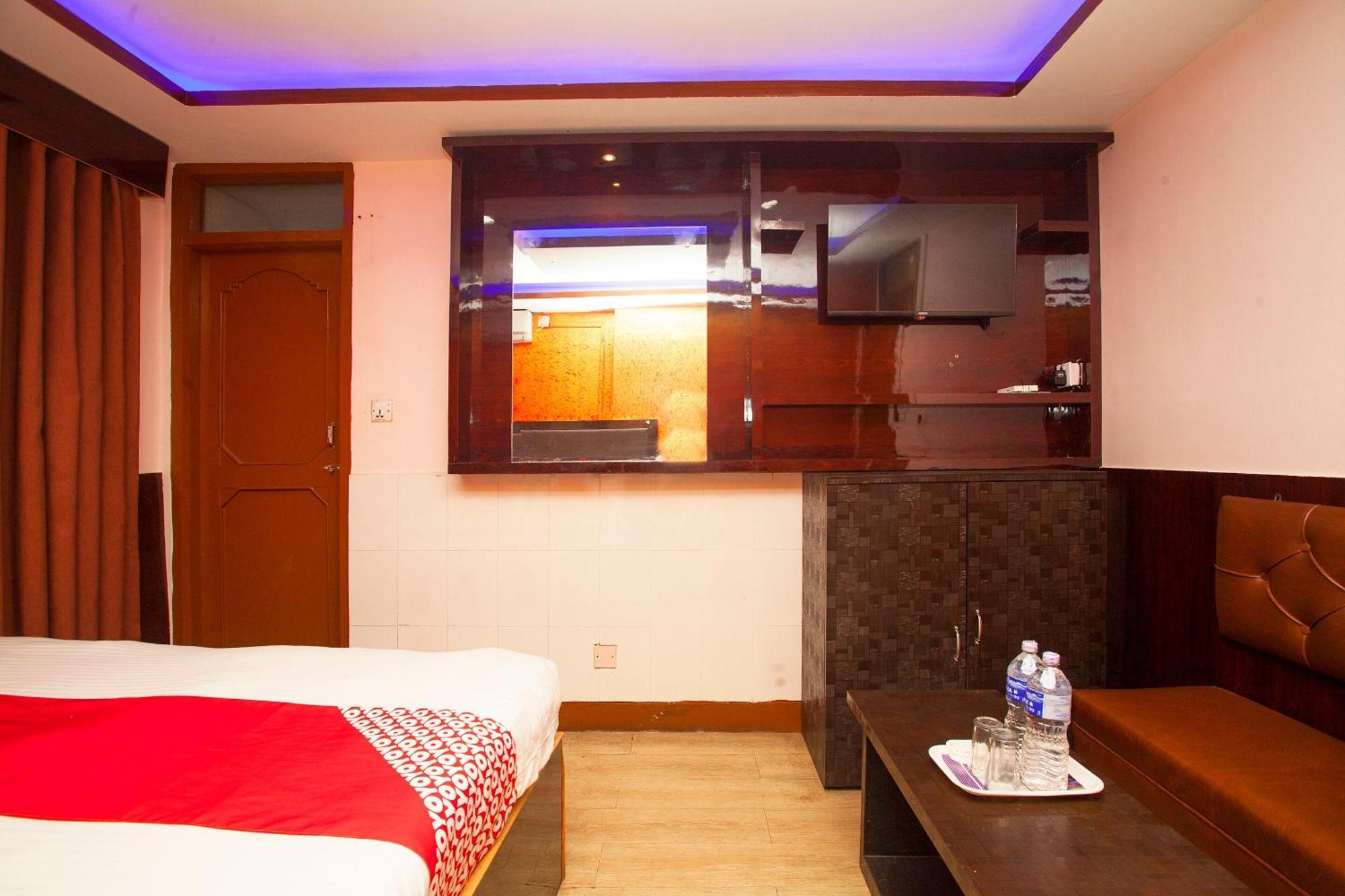 Oyo 809 Shree Guru Annex 2 Hotel Katmandu Eksteriør billede