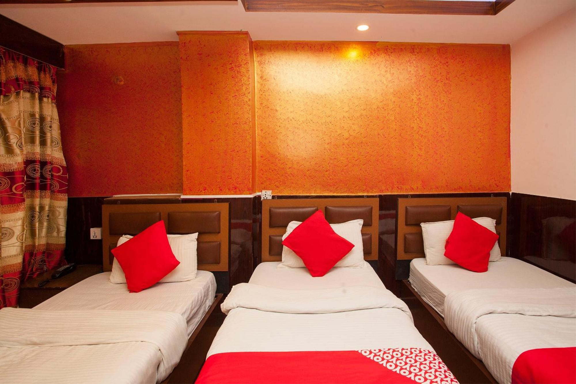 Oyo 809 Shree Guru Annex 2 Hotel Katmandu Eksteriør billede