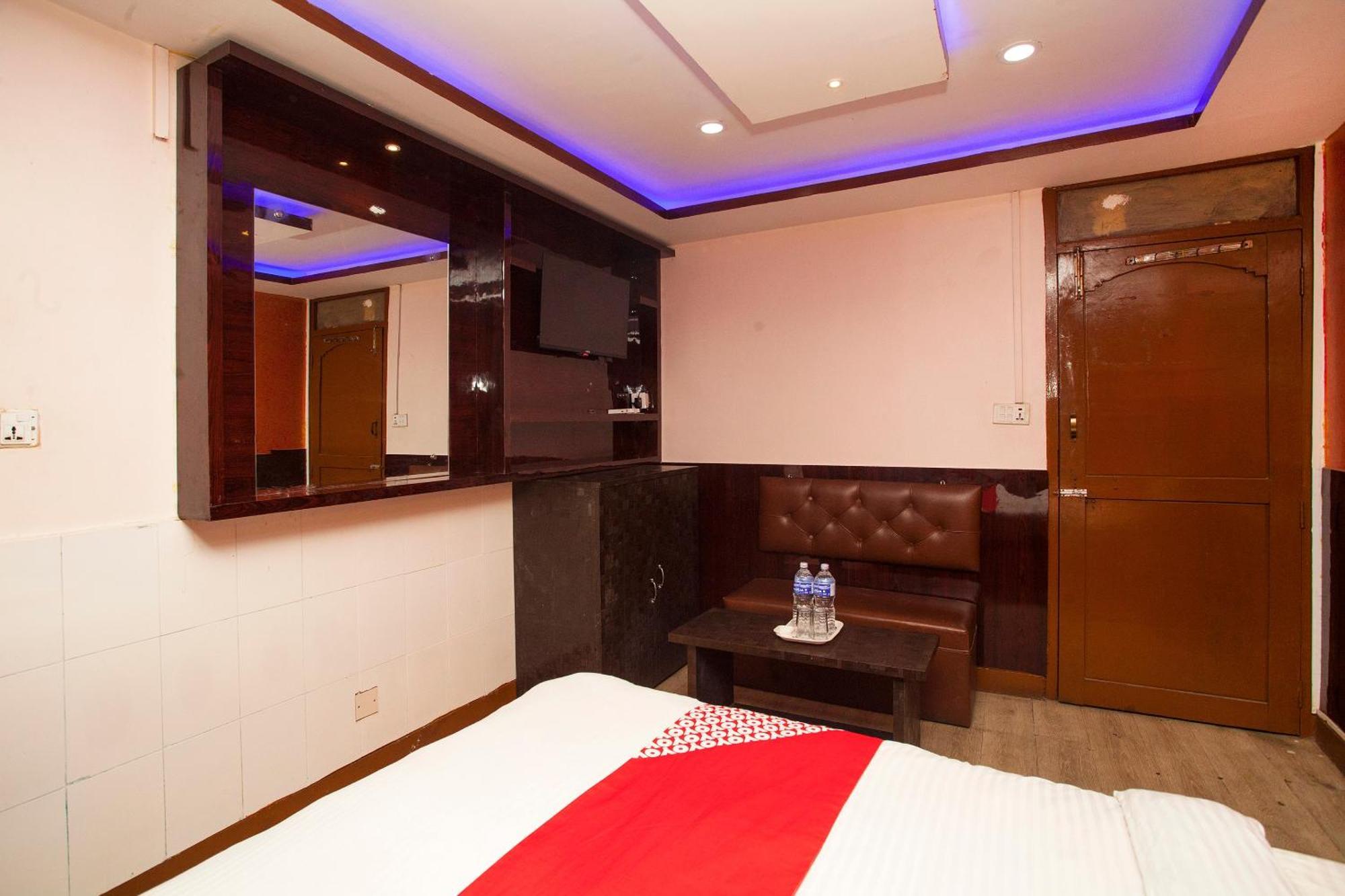 Oyo 809 Shree Guru Annex 2 Hotel Katmandu Eksteriør billede